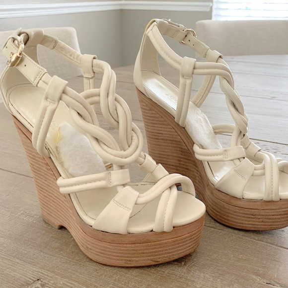 Gucci Shoes - Gucci Off White Leather Nappa Moore Mystic Wedge